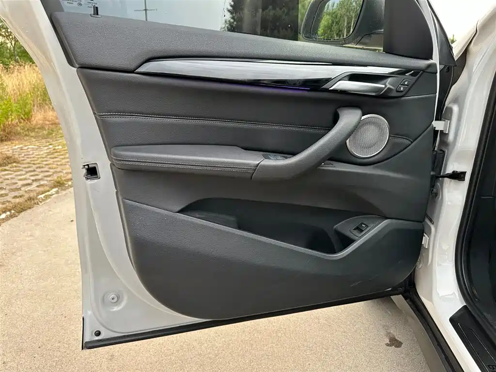 BMW X1 2022 — фото 13