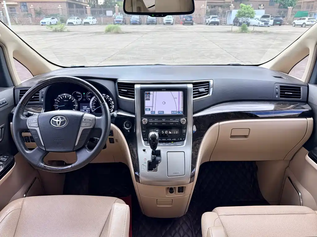 Toyota Alphard 2015 — фото 12