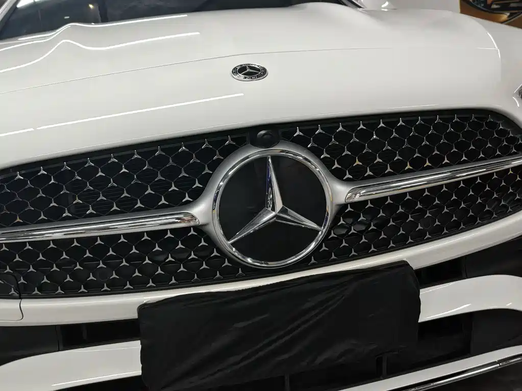 Mercedes-Benz C-Class 2023 — фото 14