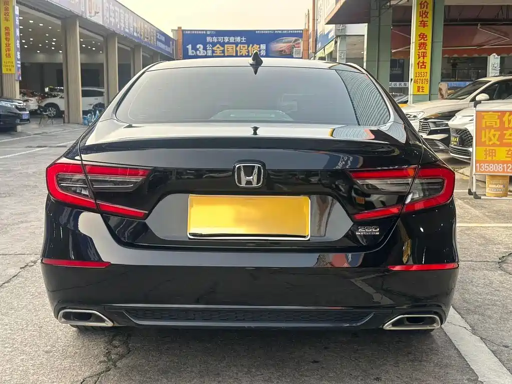 Honda Accord 2023 — фото 18