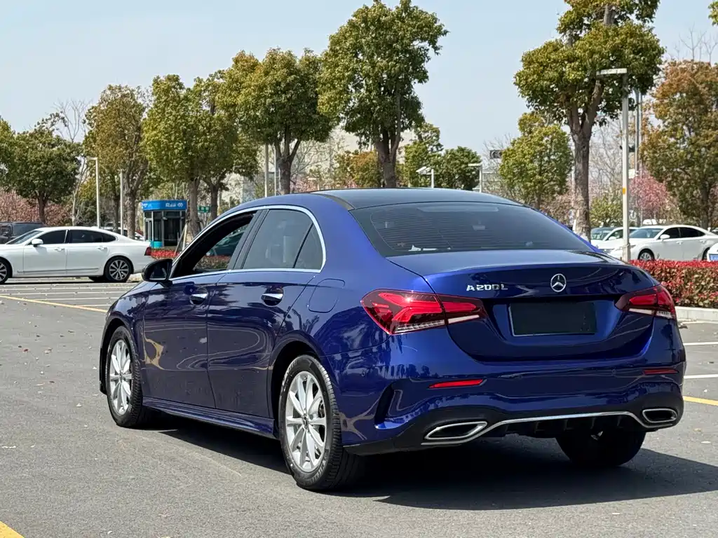 Mercedes-Benz A-Class 2020 — фото 6