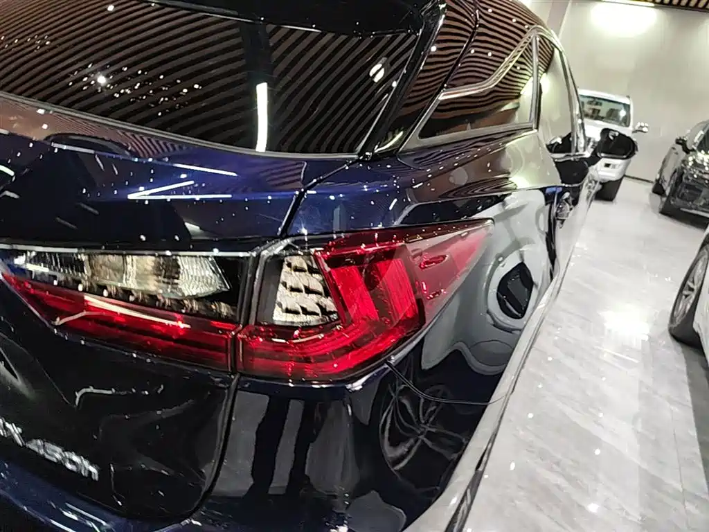 Lexus RX 2018 — фото 8