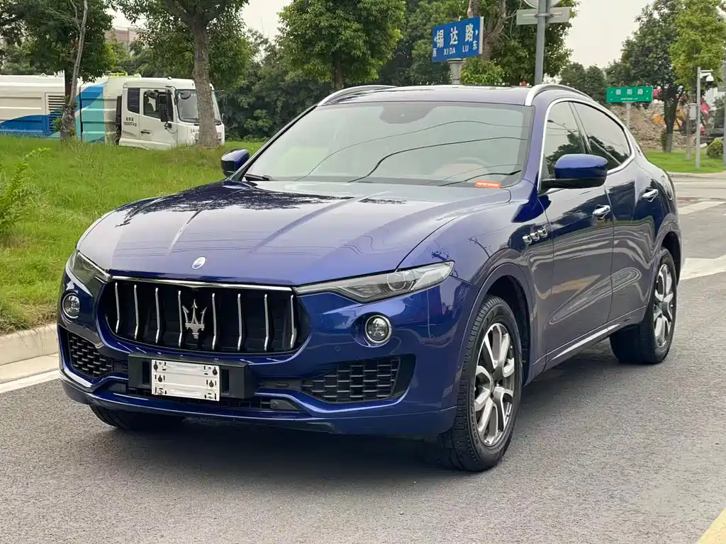 Maserati Levante 2016 — фото 1
