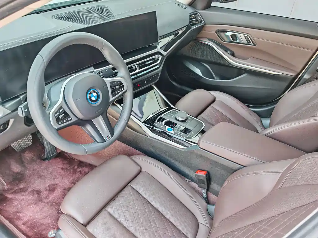 BMW i3 2024 — фото 13