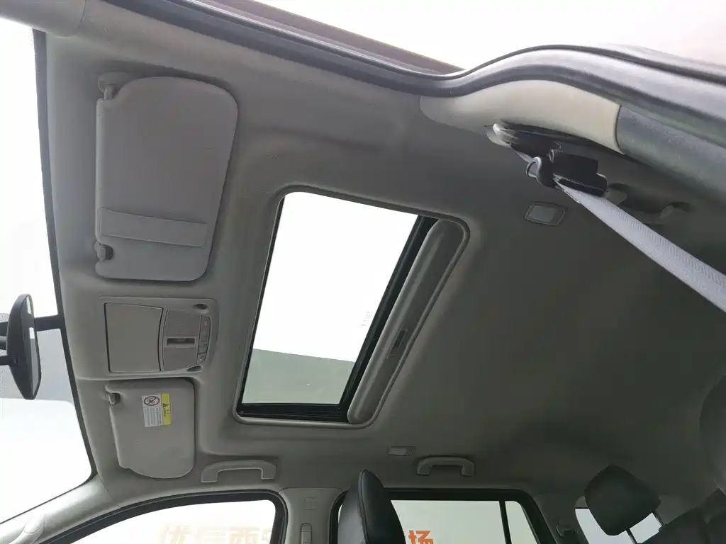 Nissan Terra 2019 — фото 14