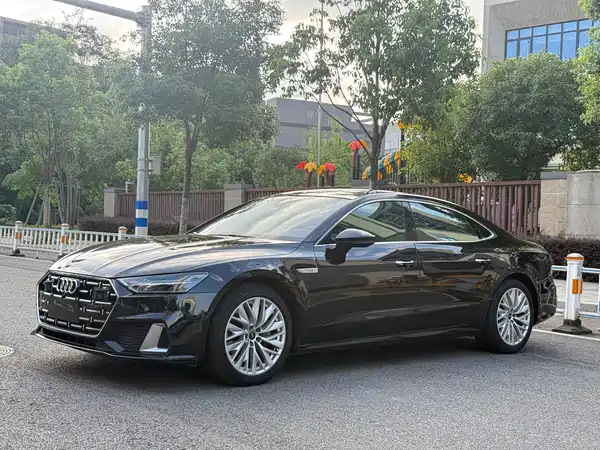 Audi A7L 2023