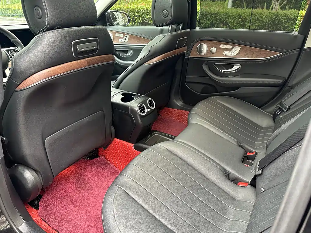 Mercedes-Benz E-Class 2020 — фото 10