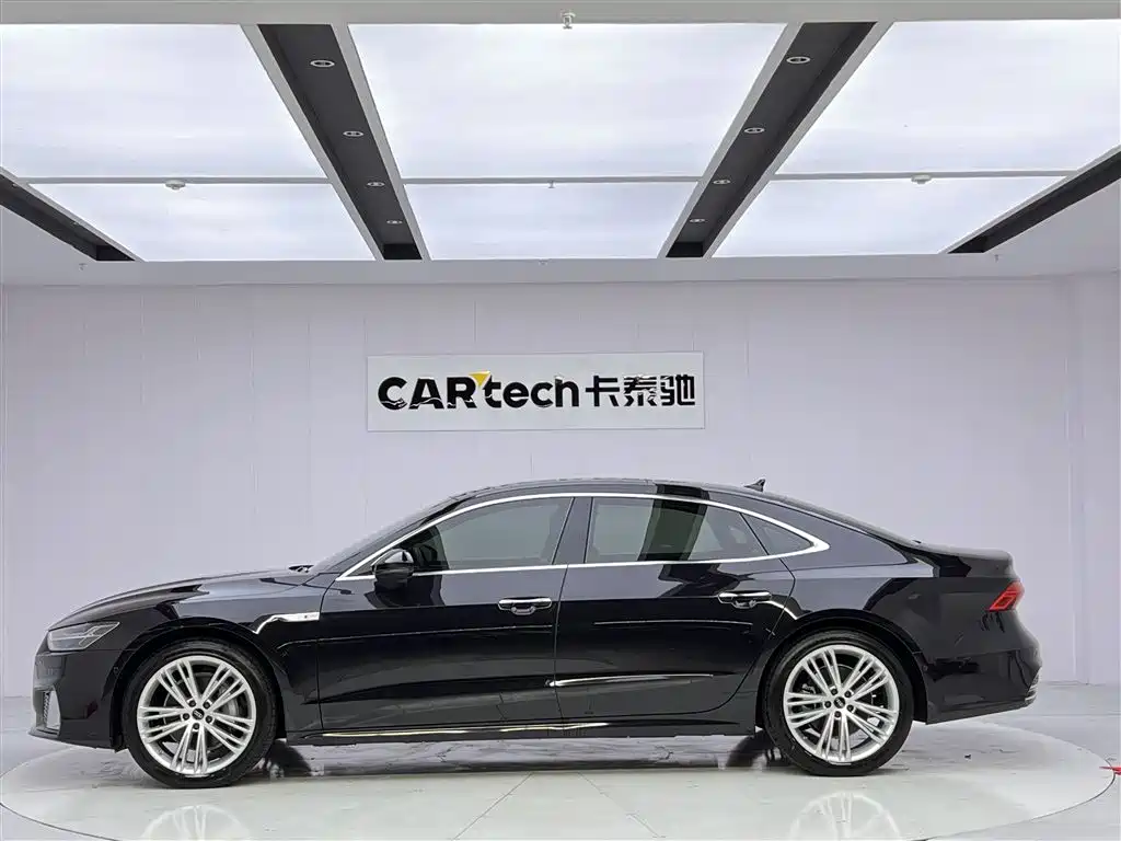 Audi A7L 2024 — фото 8