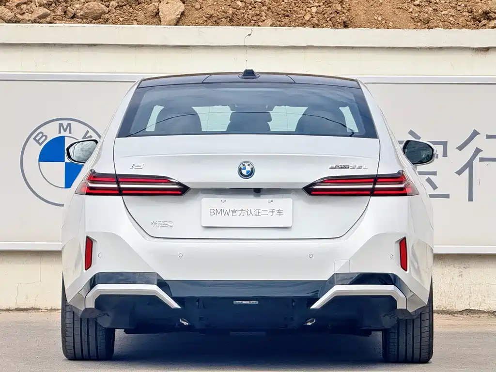 BMW i5 2024 — фото 4
