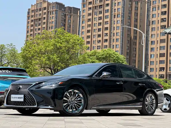 Lexus LS 2018