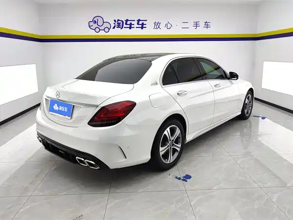 Mercedes-Benz C-Class 2021