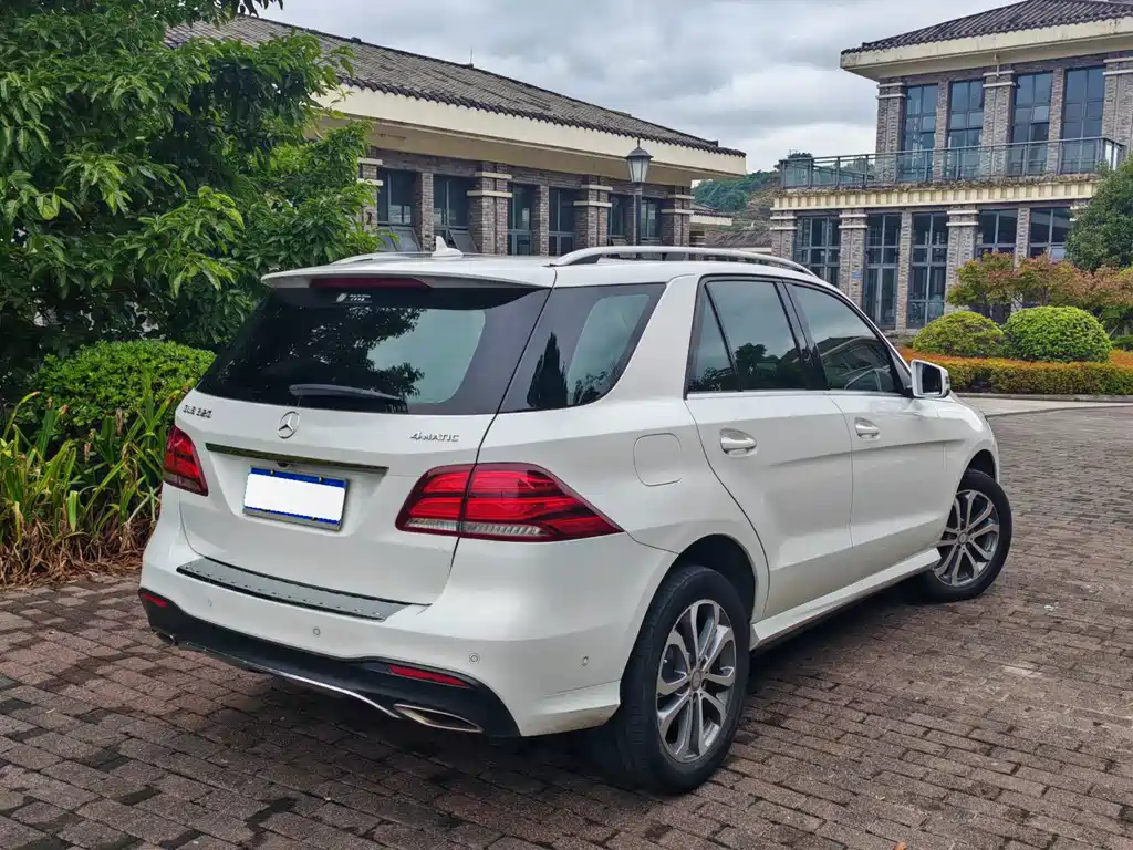 Mercedes-Benz GLE 2017
