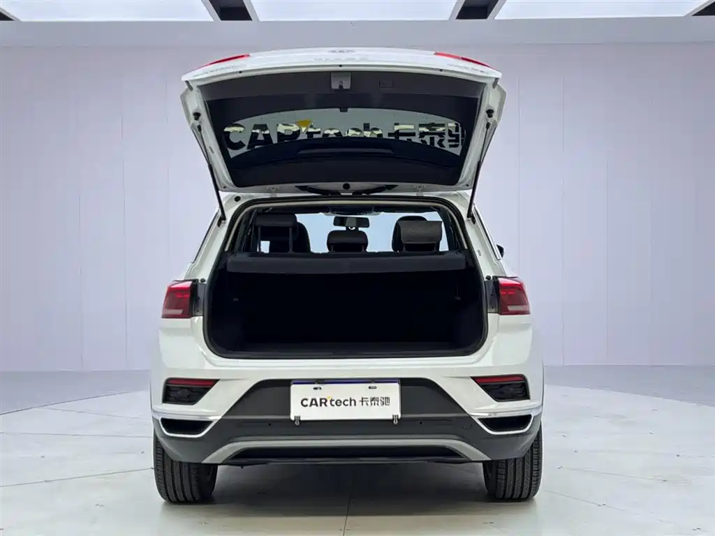 Volkswagen T-Roc 2022 — фото 9