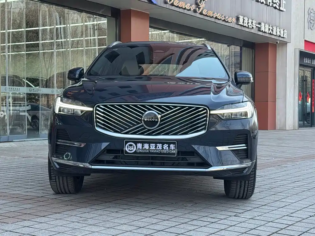 Volvo XC60 2026 — фото 2
