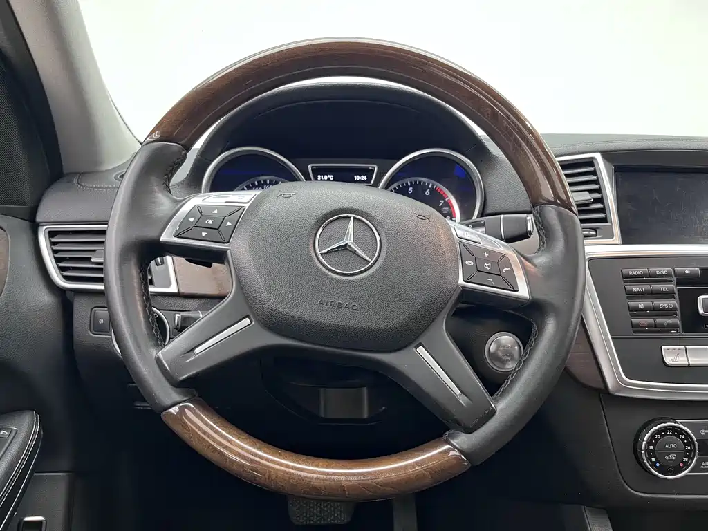 Mercedes-Benz GL-Class 2013 — фото 13