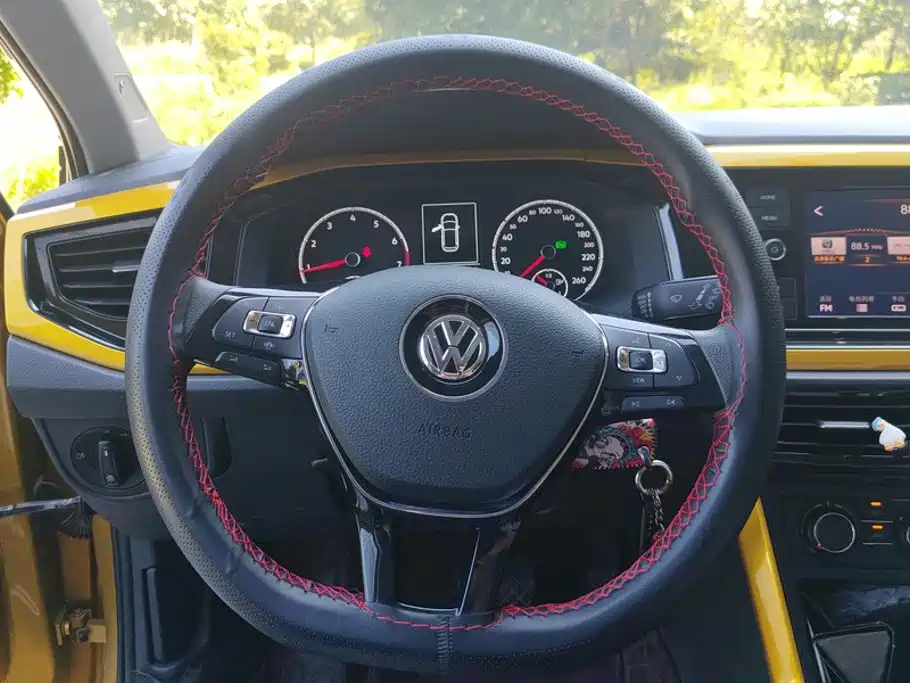 Volkswagen Polo 2019 — фото 15