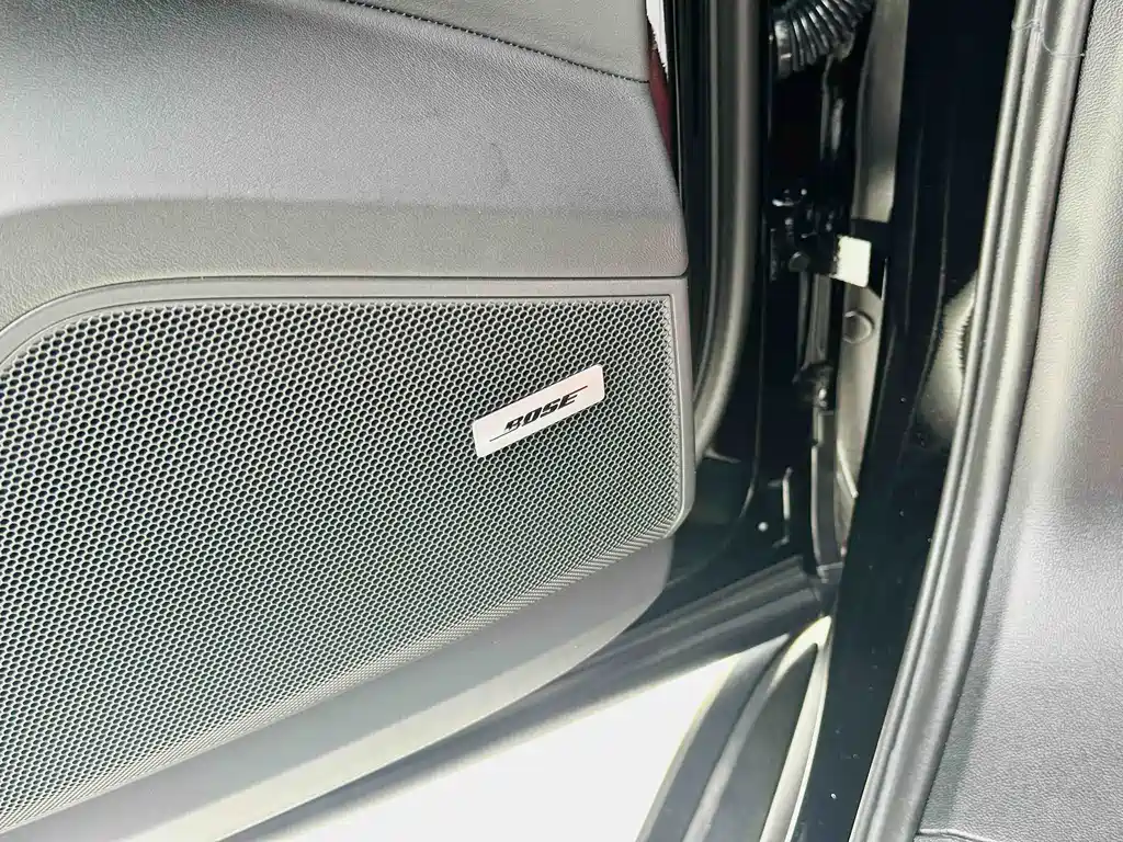 Porsche Cayenne 2024 — фото 15