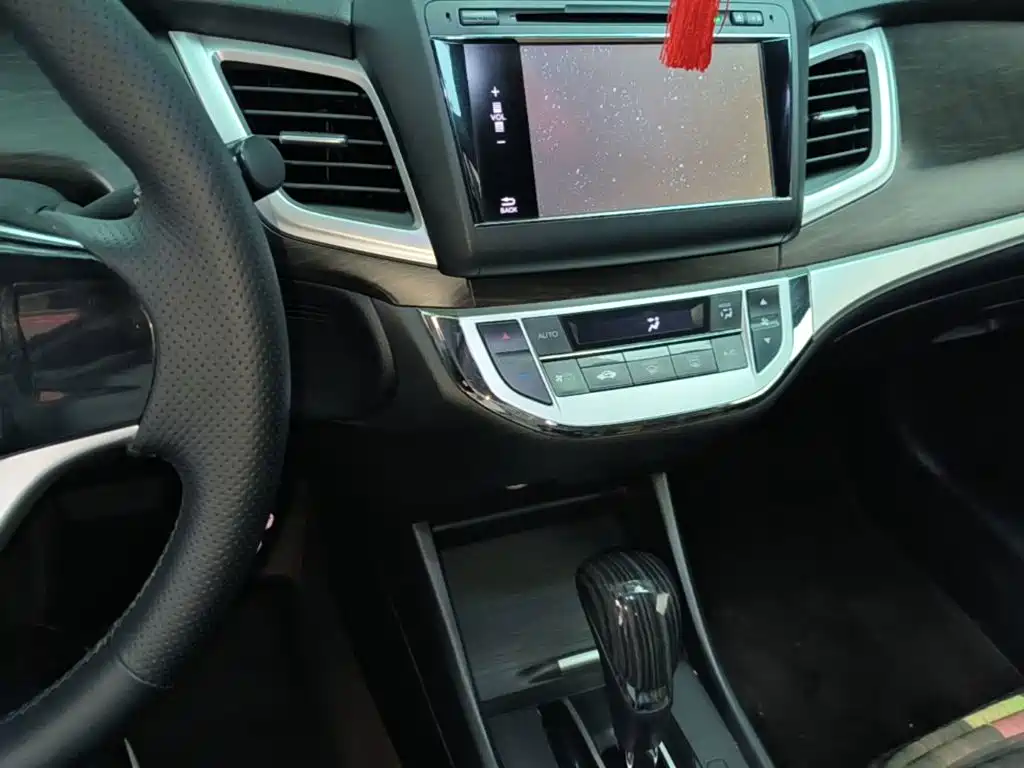 Honda Jade 2015 — фото 13