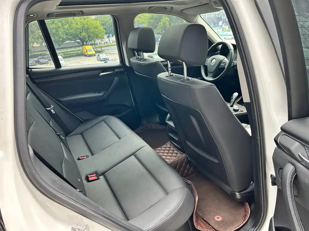 BMW X3 2016 — фото 15