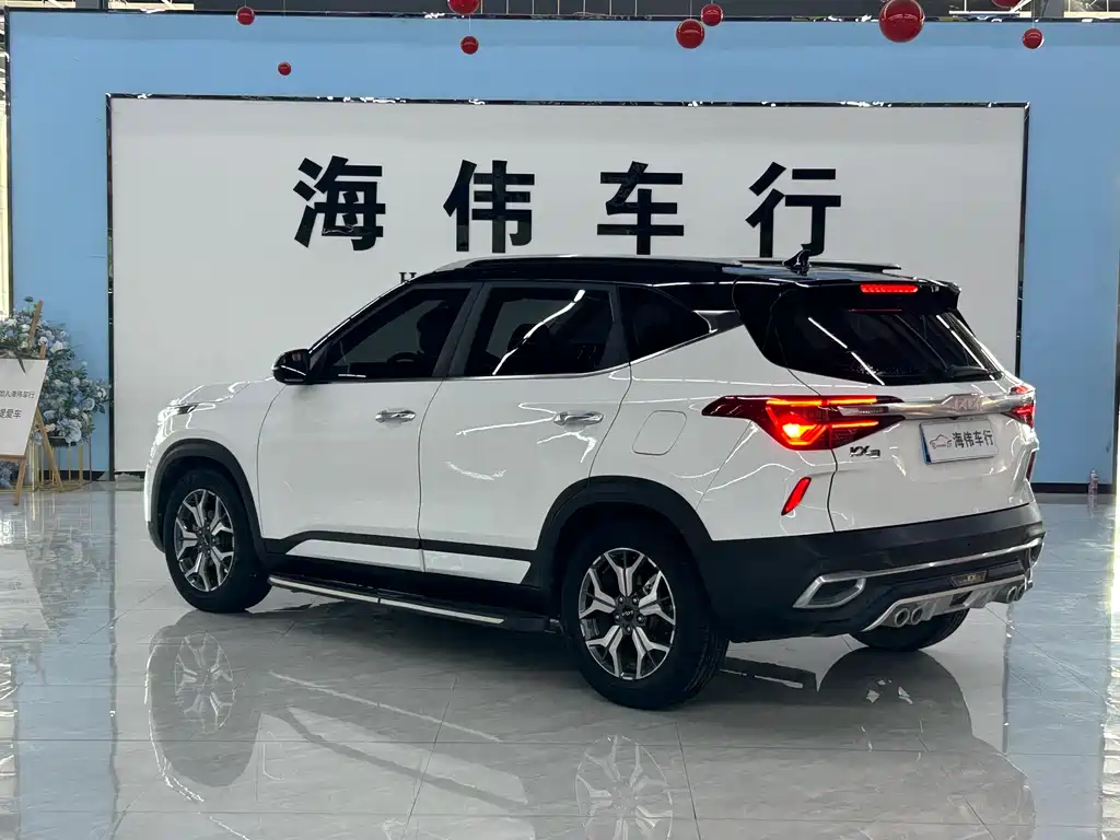 Kia KX3 2022 — фото 15