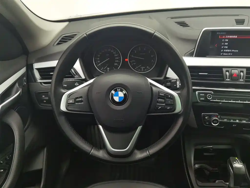 BMW X1 2017 — фото 11