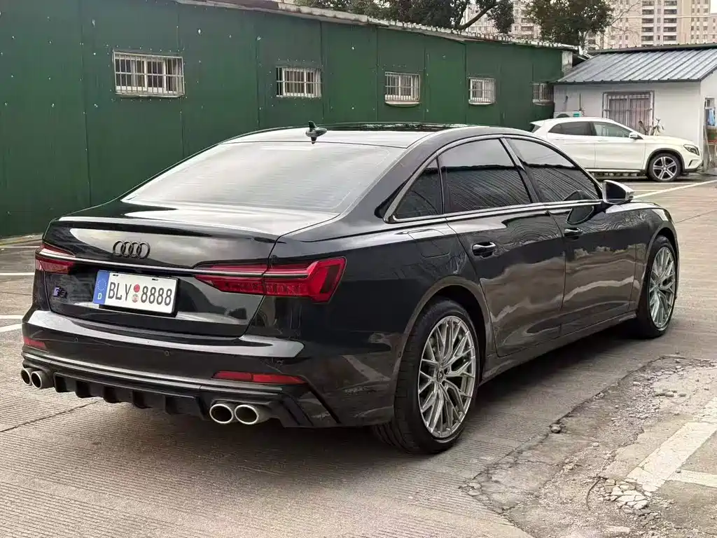 Audi A6L 2025 — фото 16