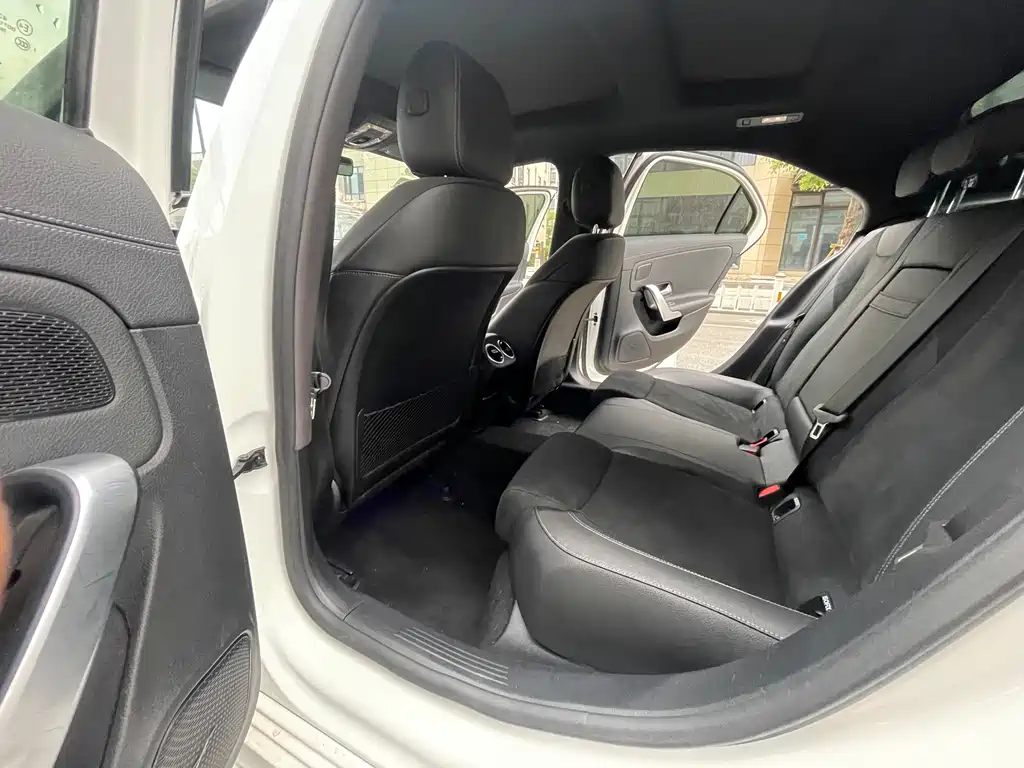 Mercedes-Benz A-Class 2020 — фото 8