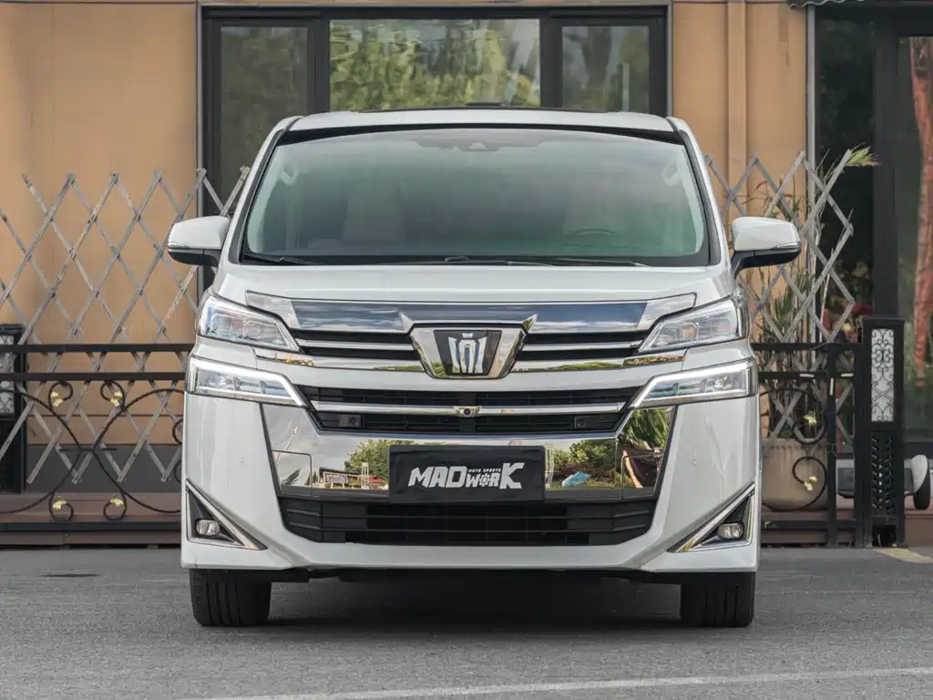 Toyota Vellfire 2022 — фото 2