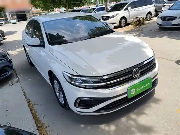 Volkswagen Bora 2023