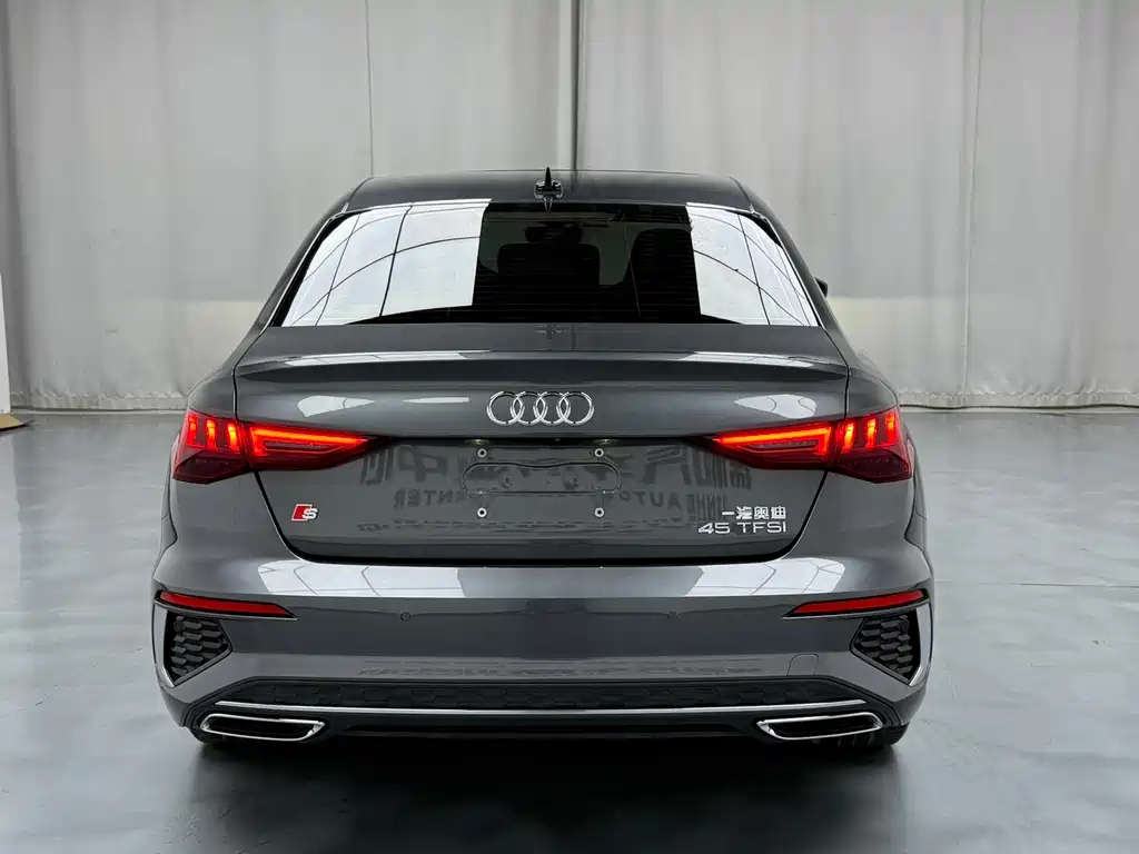 Audi A3 2023 — фото 13