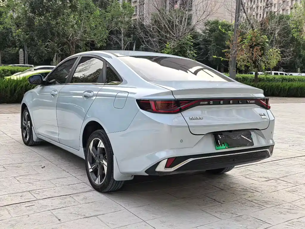 Geely Emgrand L Hip 2022 — фото 7