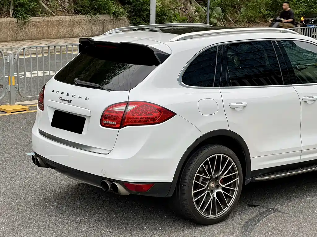 Porsche Cayenne 2014 — фото 13