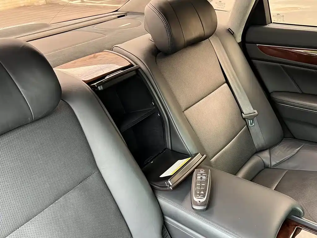 Hyundai Equus 2014 — фото 8
