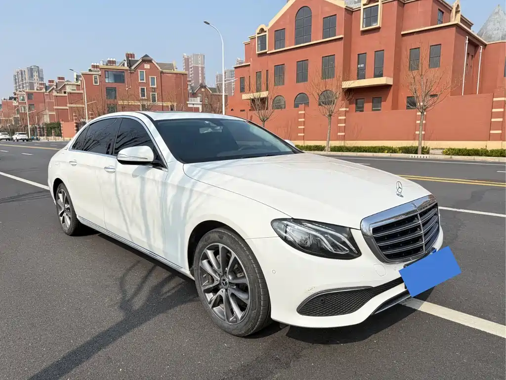 Mercedes-Benz E-Class 2020 — фото 2