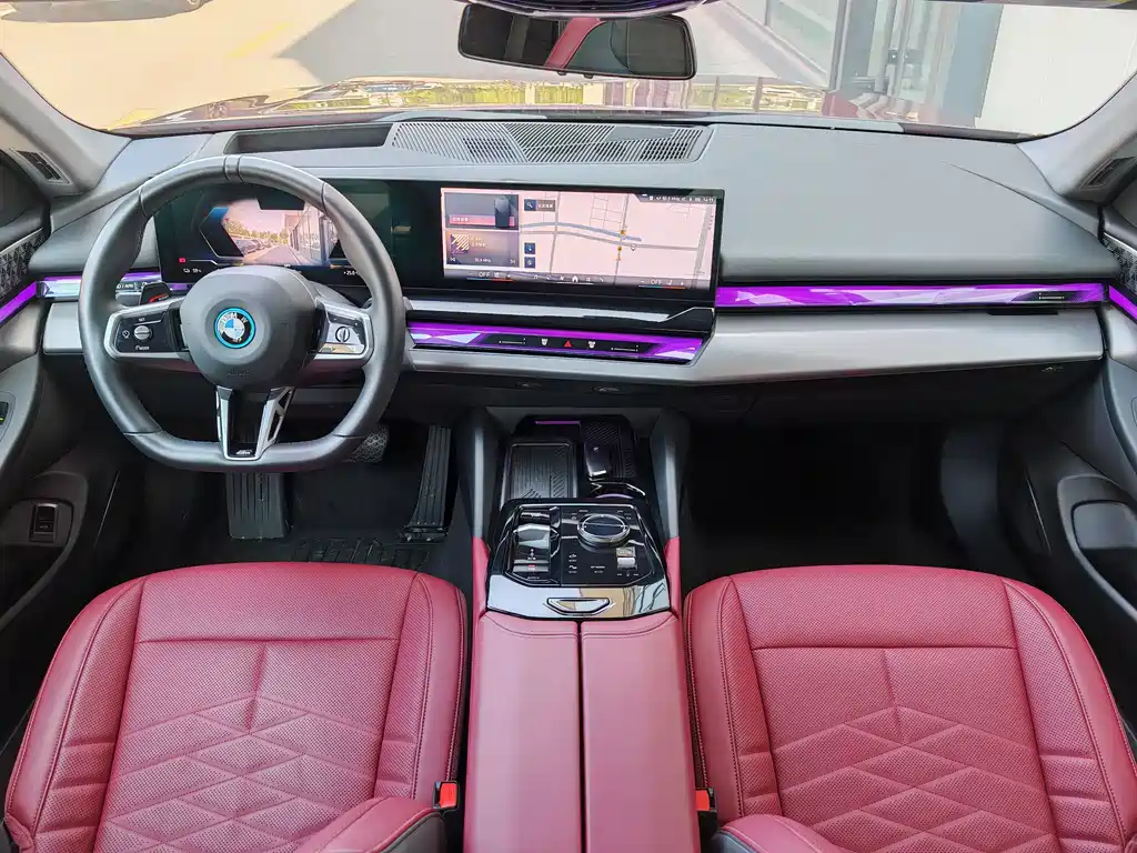 BMW i5 — фото 21