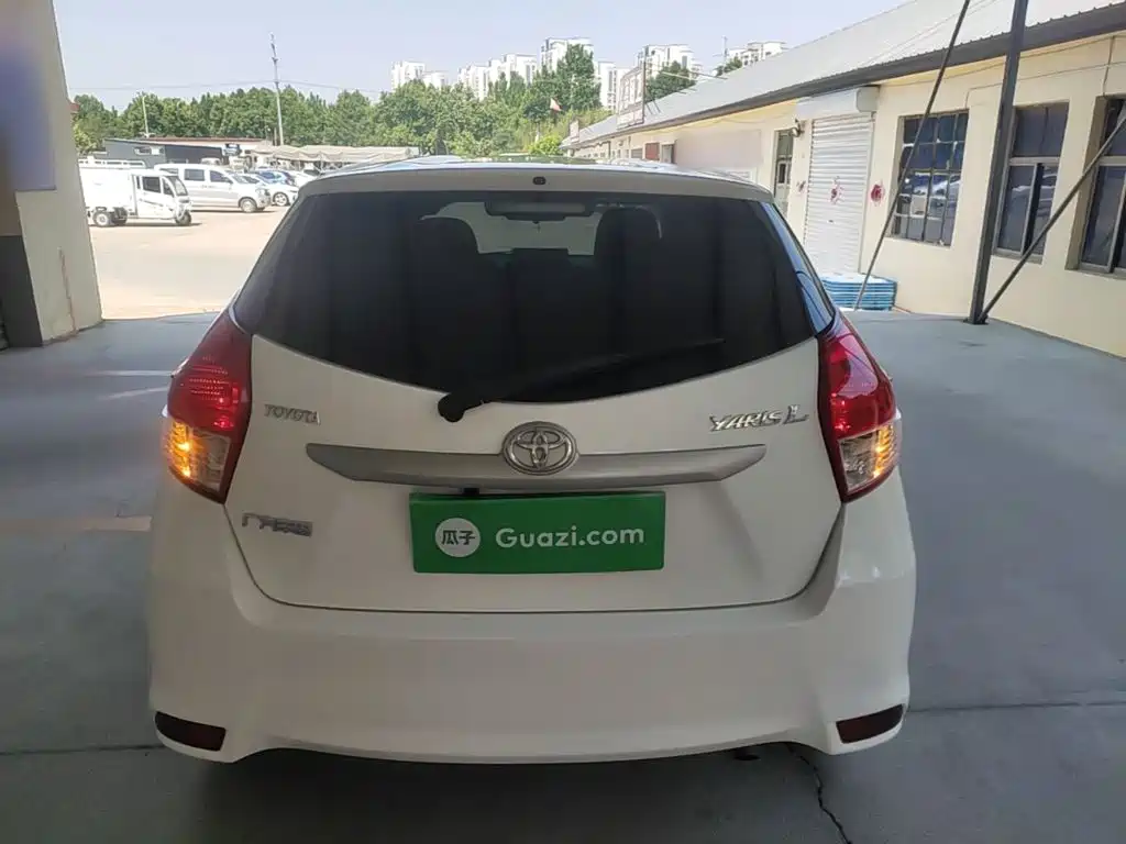 Toyota Yaris L 2016