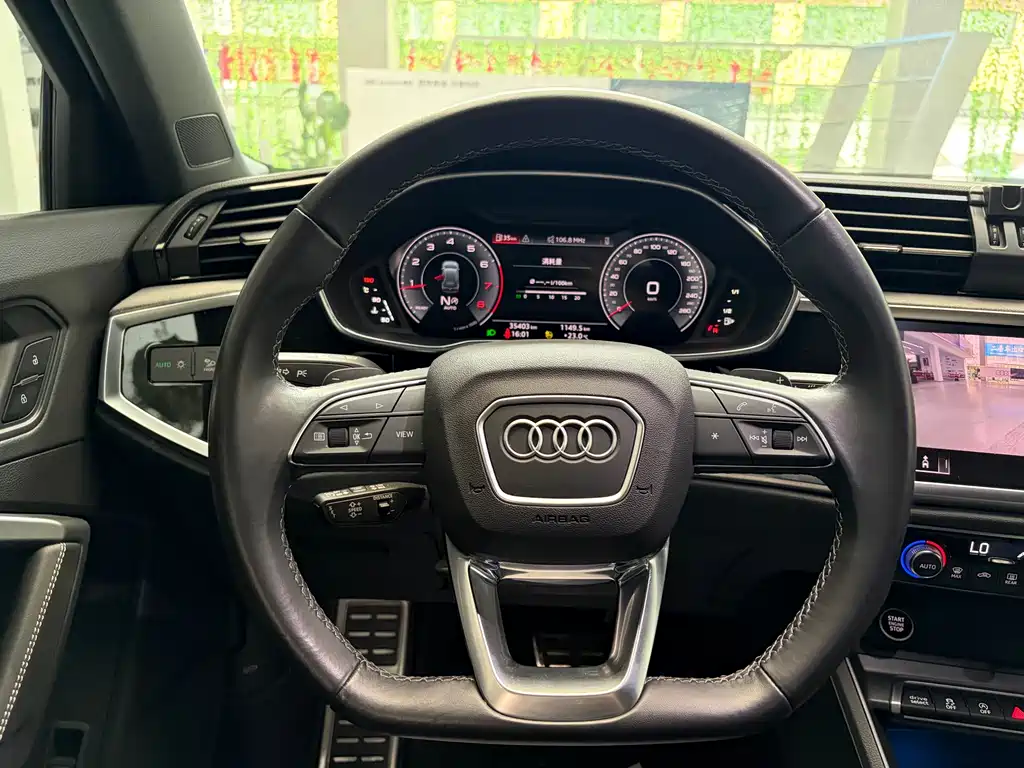 Audi Q3 2024 — фото 18