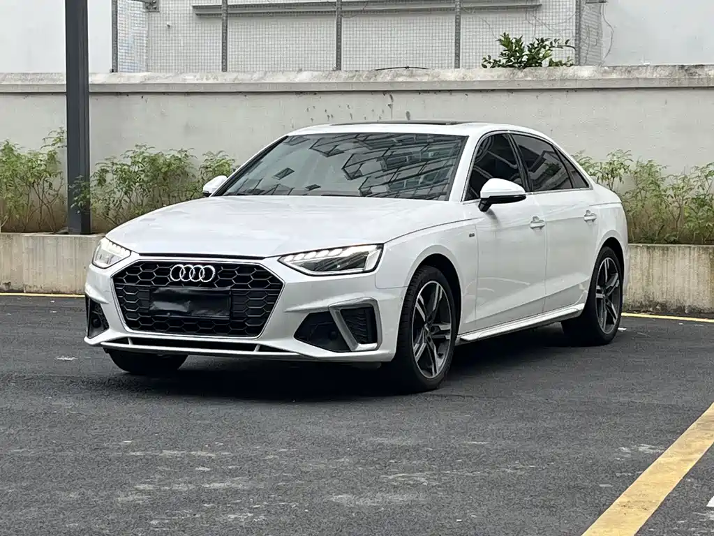 Audi A4L 2021