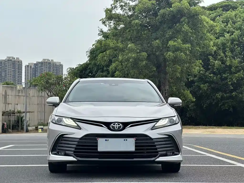 Toyota Camry 2021
