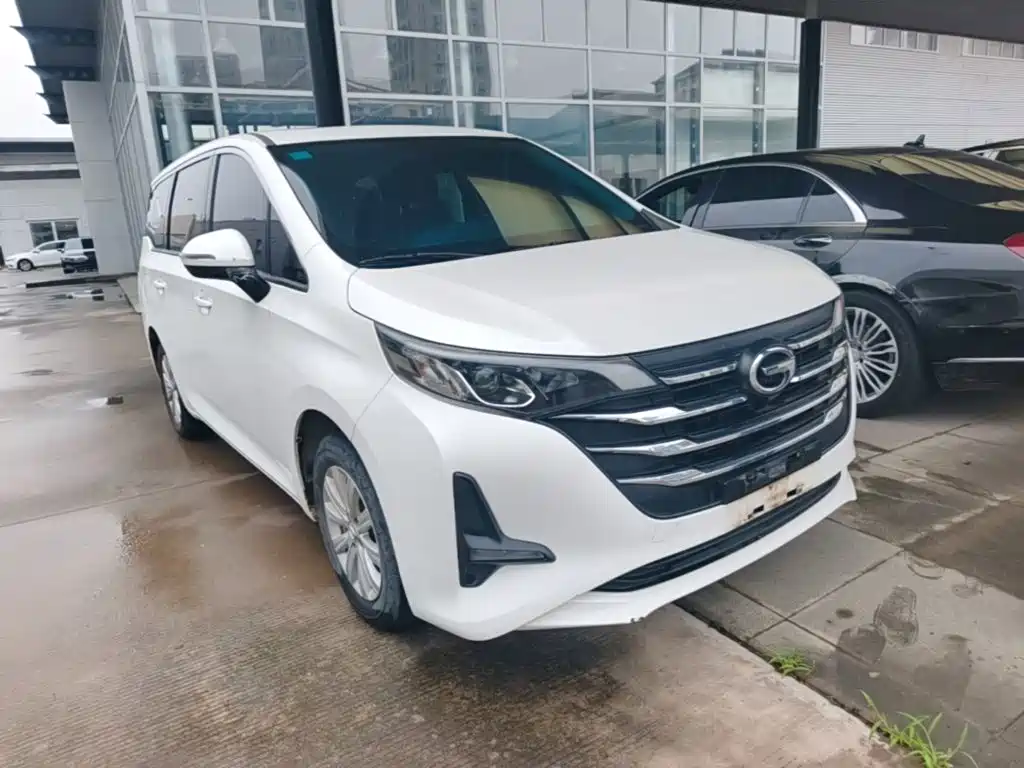 GAC Trumpchi M6 2020 — фото 4