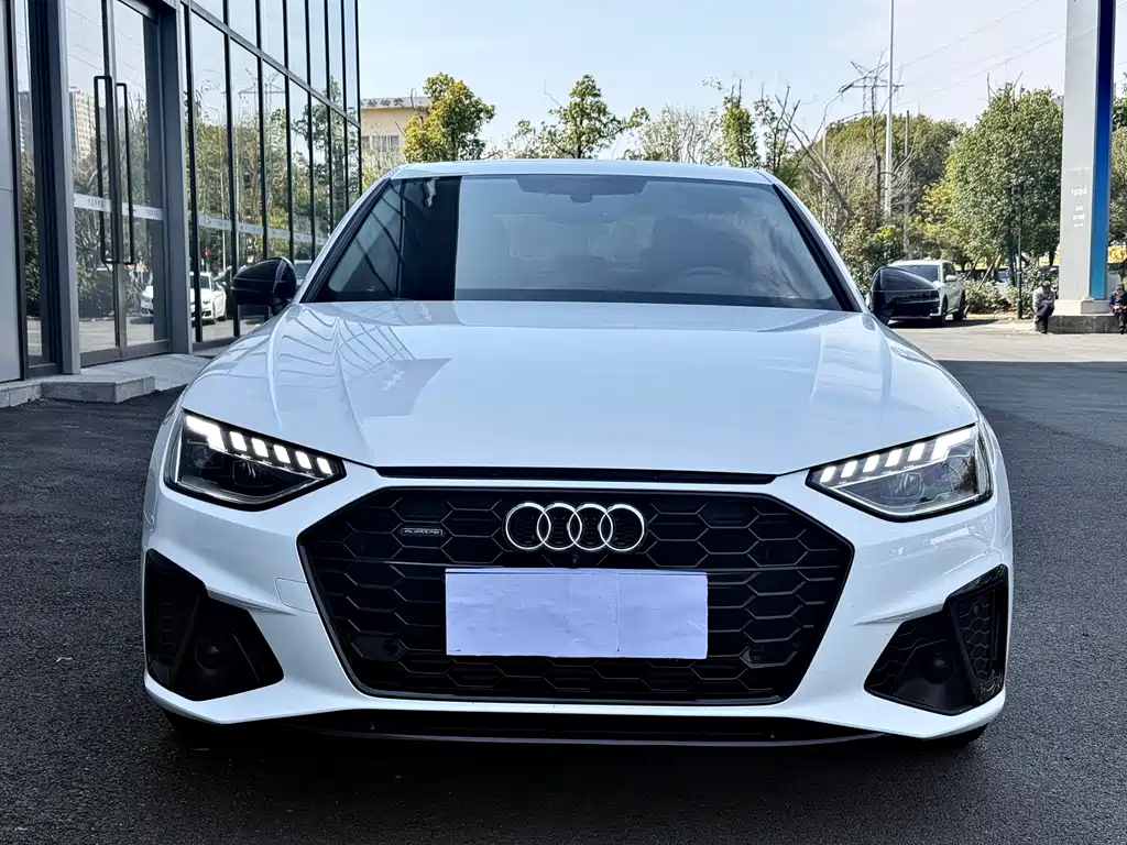 Audi A4L 2020