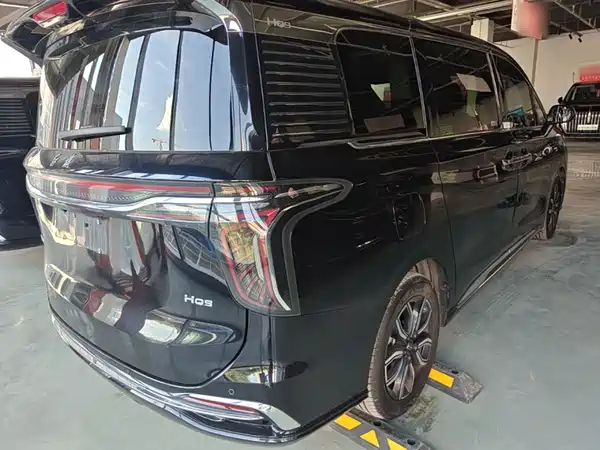 Hongqi HQ9 2023