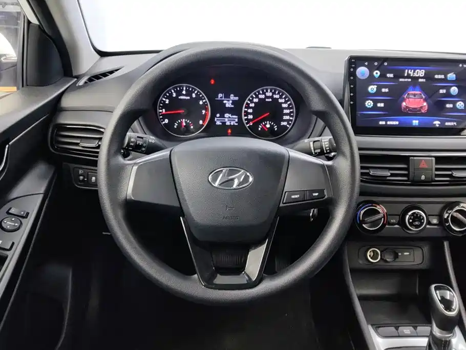 Hyundai Elantra 2021 — фото 15