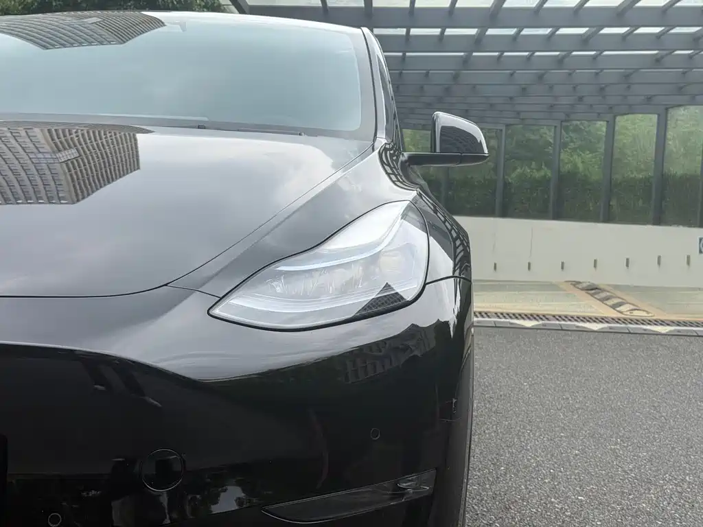 Tesla Model Y 2023 — фото 26