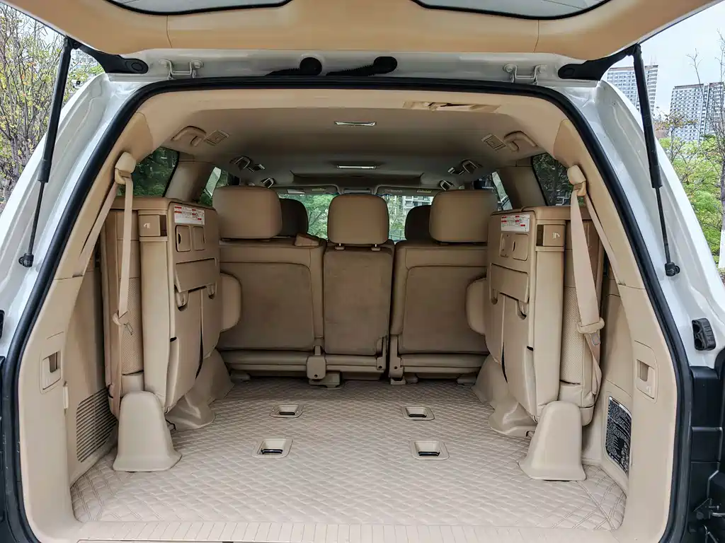 Toyota Land Cruiser 2017 — фото 10