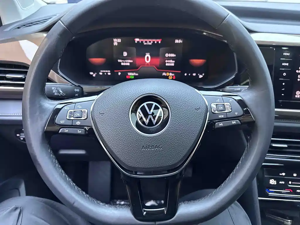 Volkswagen Tharu 2023 — фото 12