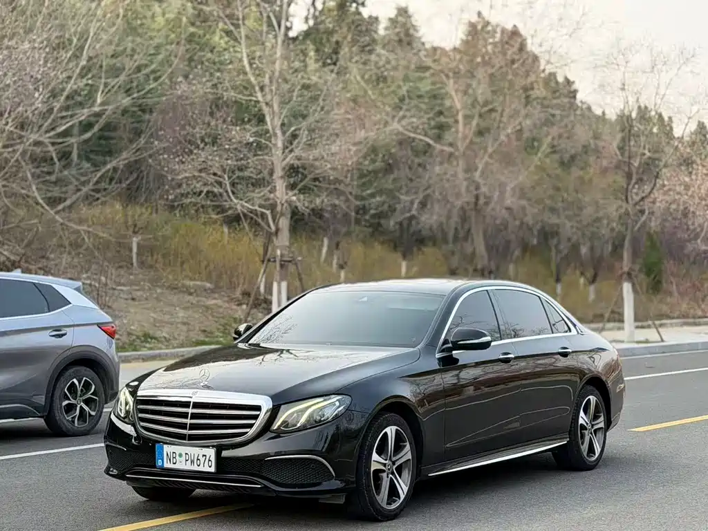 Mercedes-Benz E-Class 2017 — фото 1