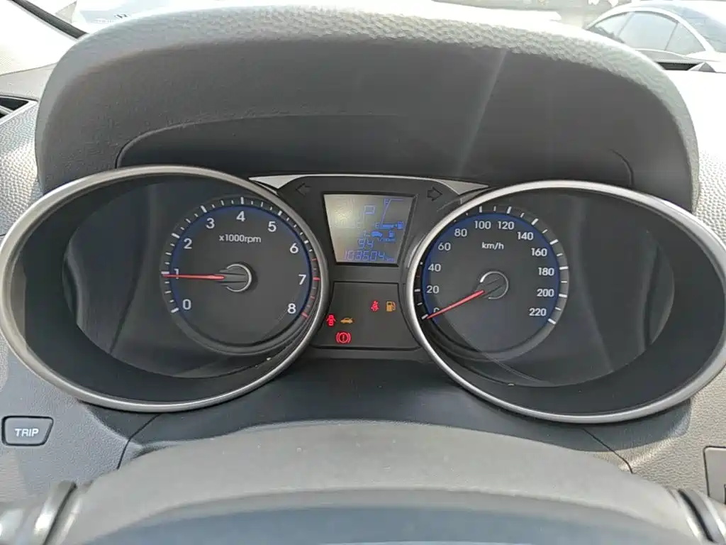 Hyundai ix35 2014 — фото 12