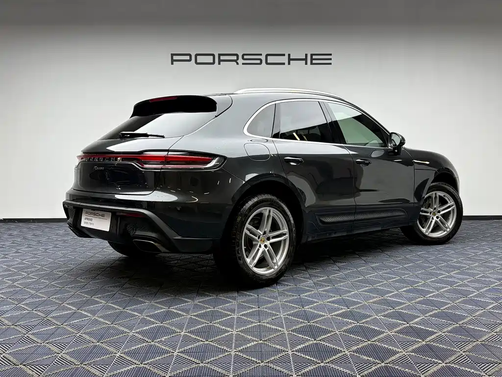 Porsche Macan 2023 — фото 2