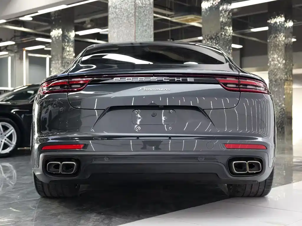 Porsche Panamera 2020